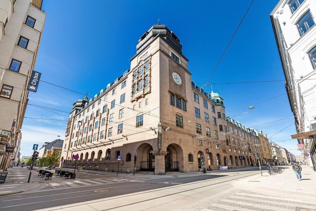 Koselig I Sentrum Av Med Byutsikt! Apartamento *